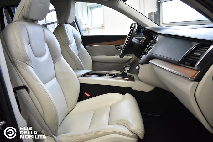 VOLVO XC90 D5 AWD Geartronic Inscription